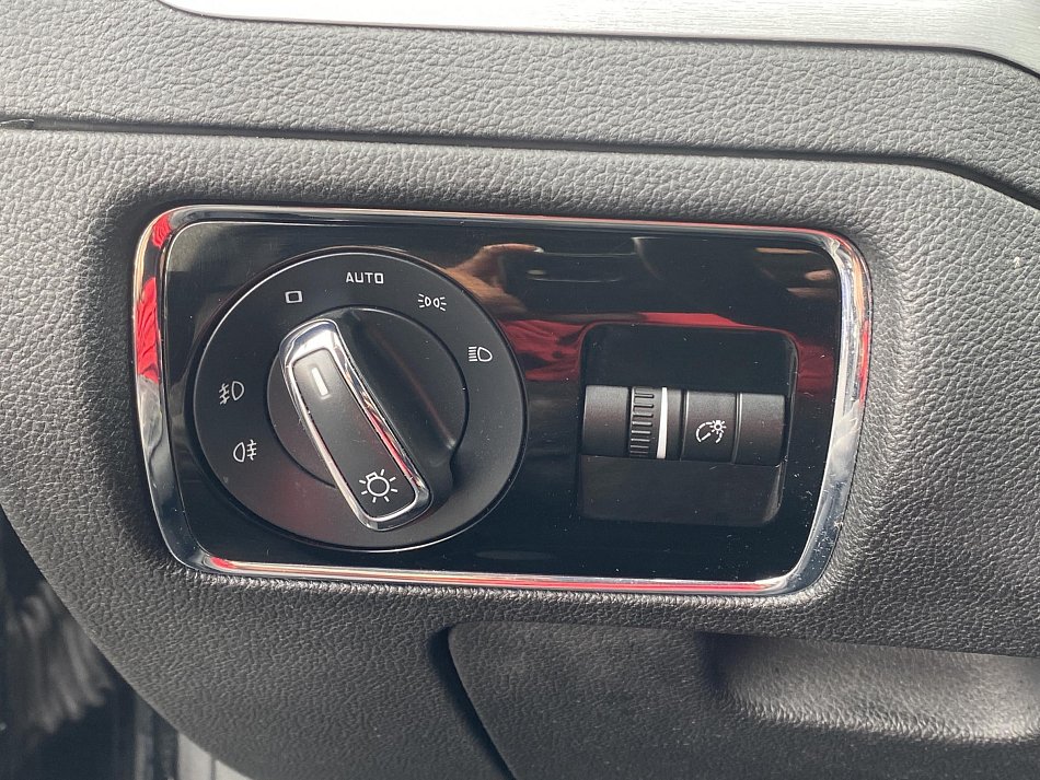 Škoda Superb II 2.0 TDi Ambition