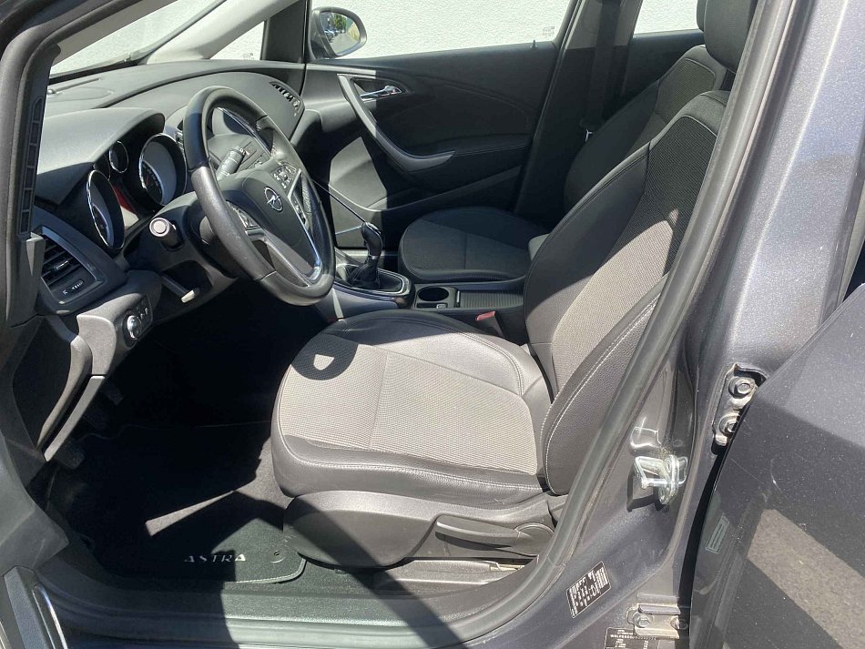 Opel Astra 1.4 T Cosmo