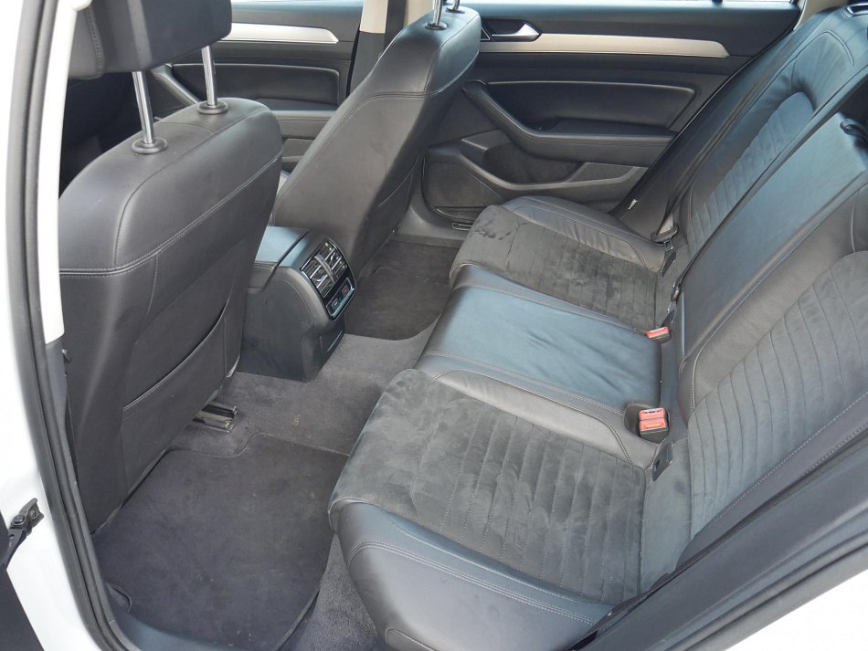 Volkswagen Passat 2.0TDI Highline