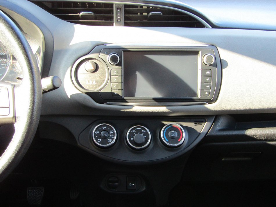 Toyota Yaris 1.3 VVT-i 