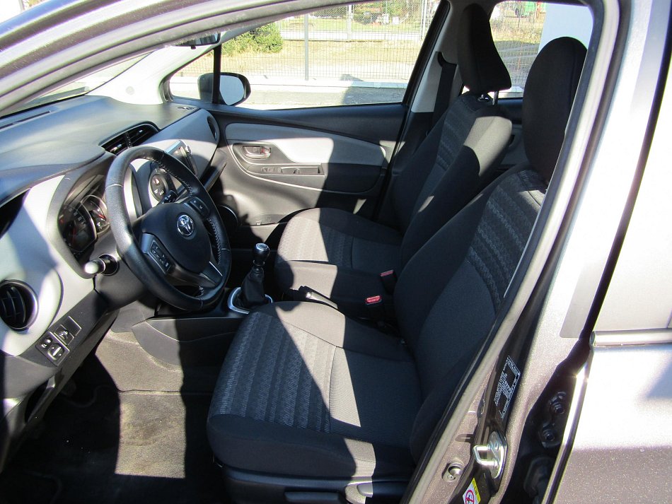 Toyota Yaris 1.3 VVT-i 