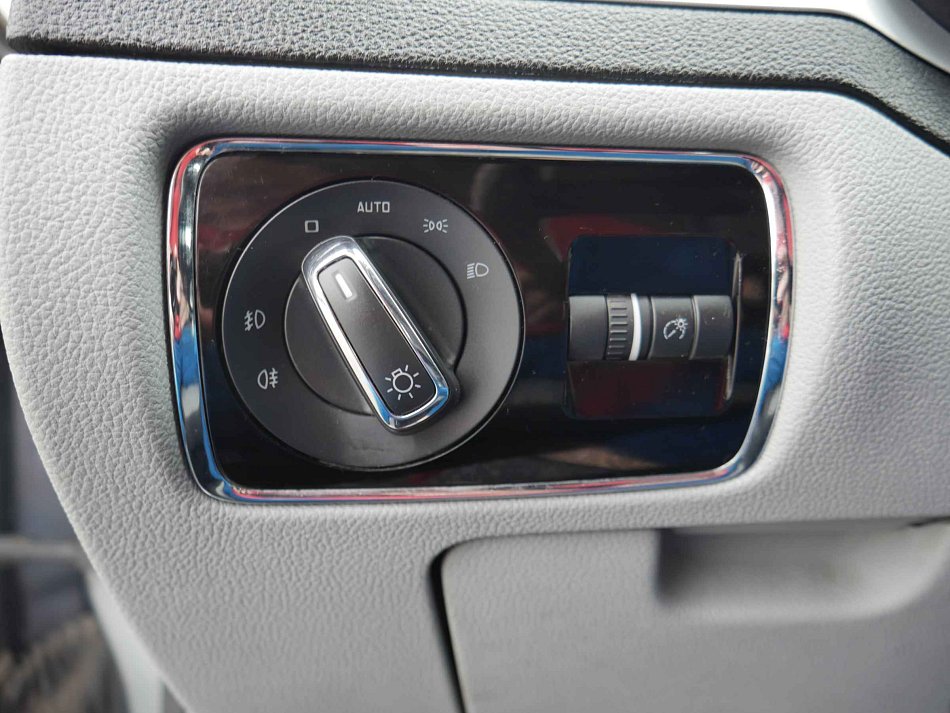 Škoda Superb II 2.0TDi Ambition