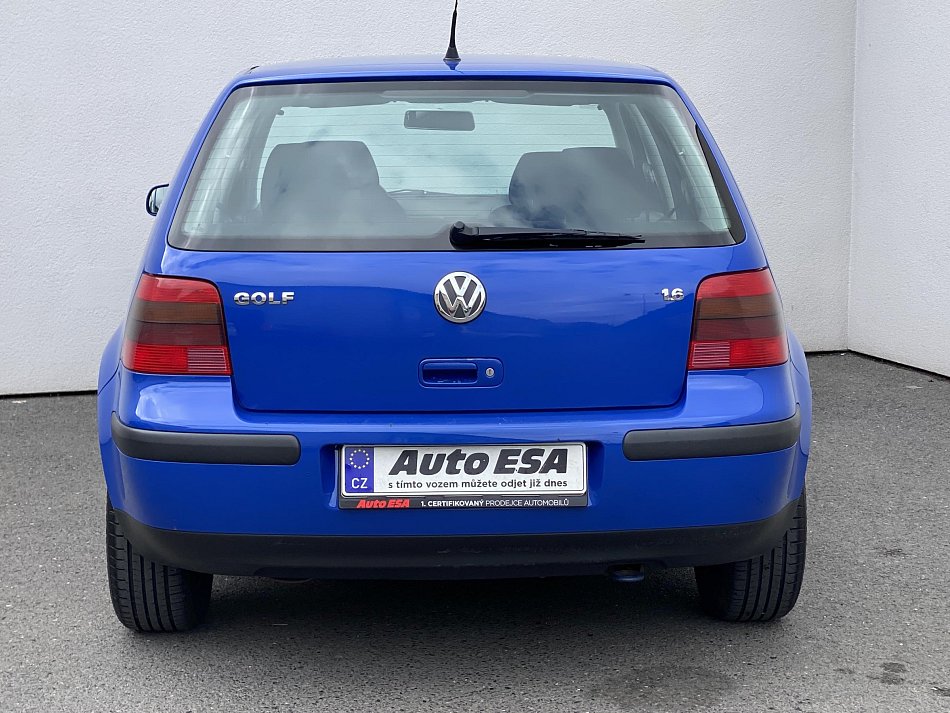 Volkswagen Golf 1.6 i 