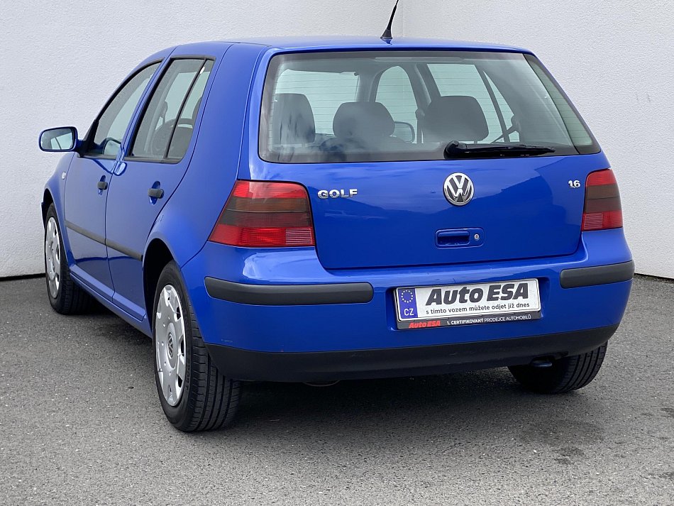 Volkswagen Golf 1.6 i 