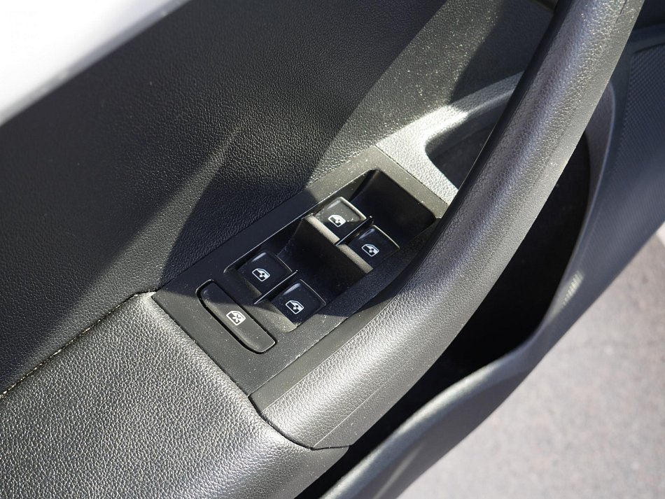 Škoda Octavia III 1.5 TSI Tour