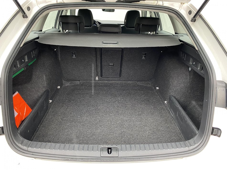 Škoda Octavia IV 2.0 TDi Style