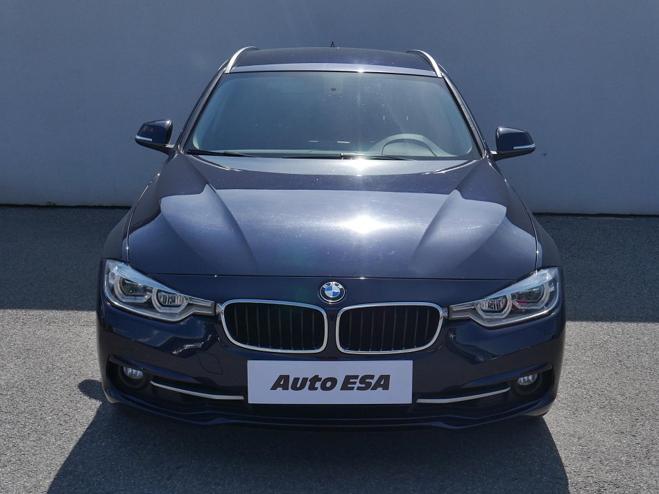 BMW Řada 3 2.0 i Sport Line 320i xDrive