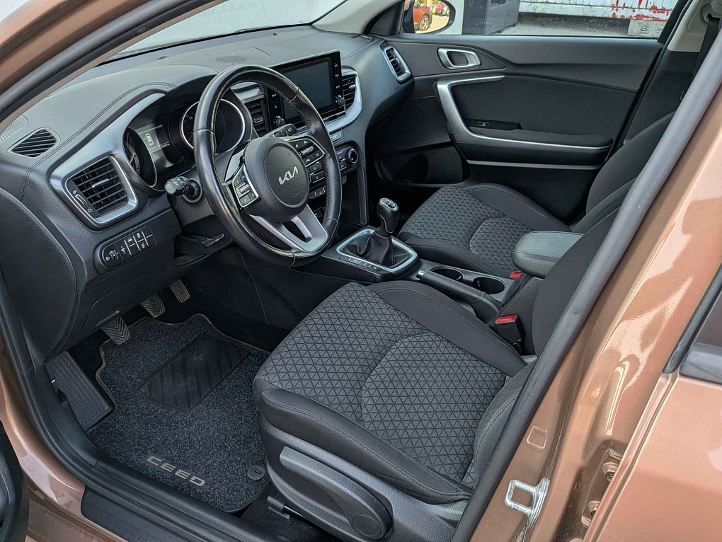 Kia Ceed 1.5T-GDi 