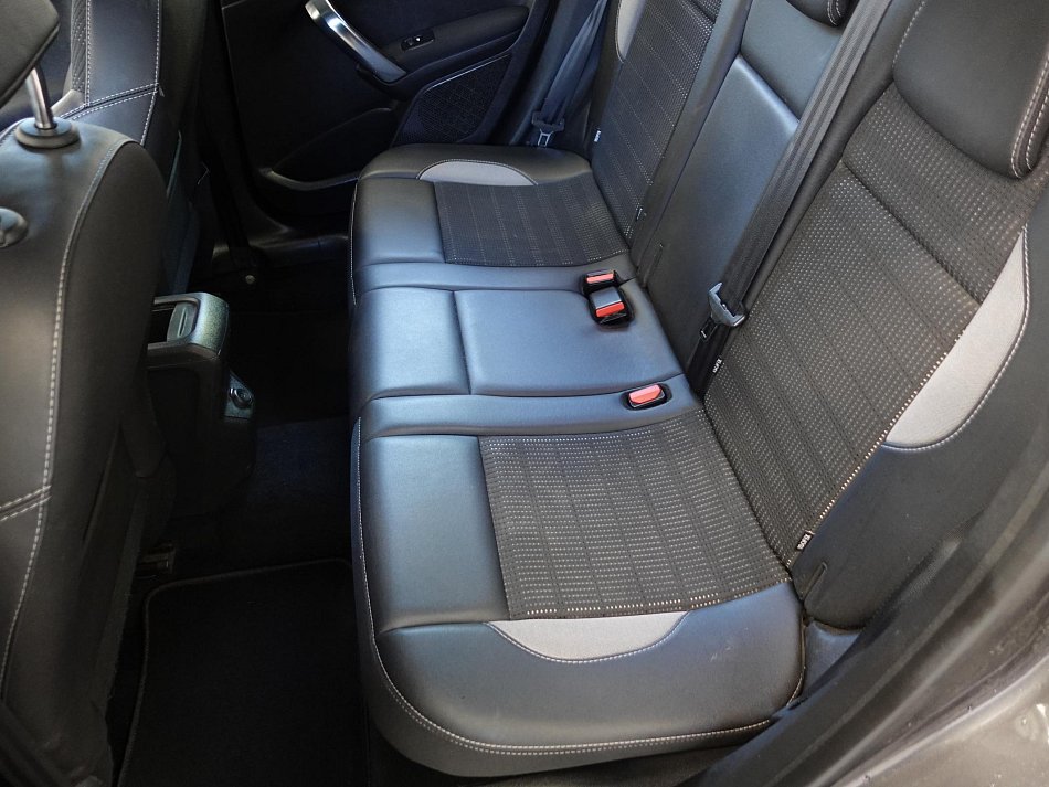 Peugeot 2008 1.2 PT Allure