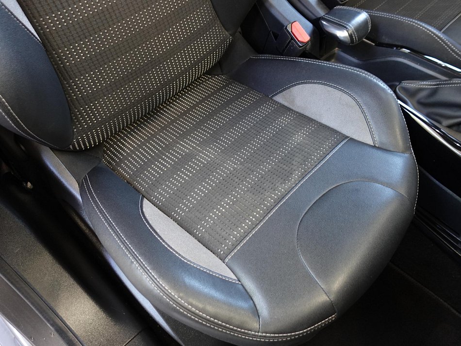 Peugeot 2008 1.2 PT Allure