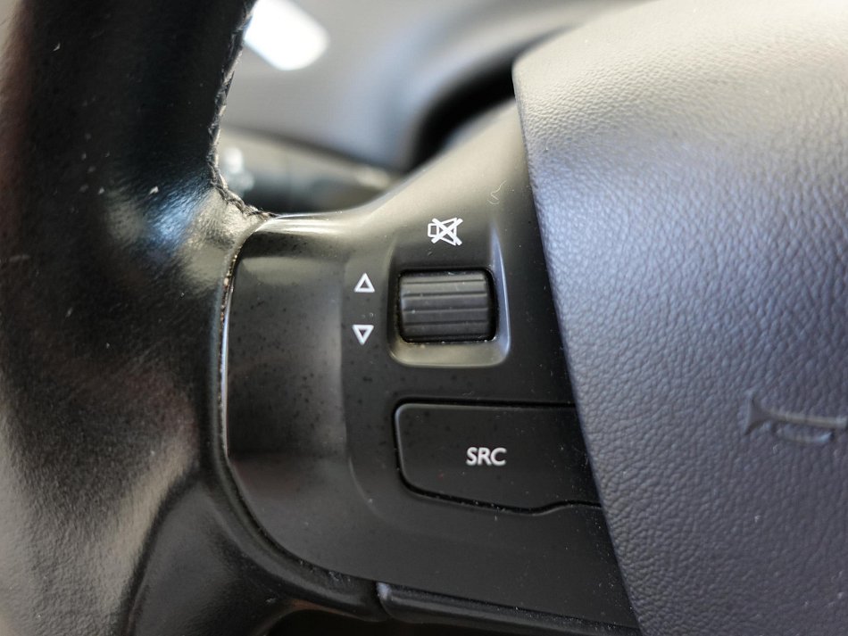 Peugeot 2008 1.2 PT Allure