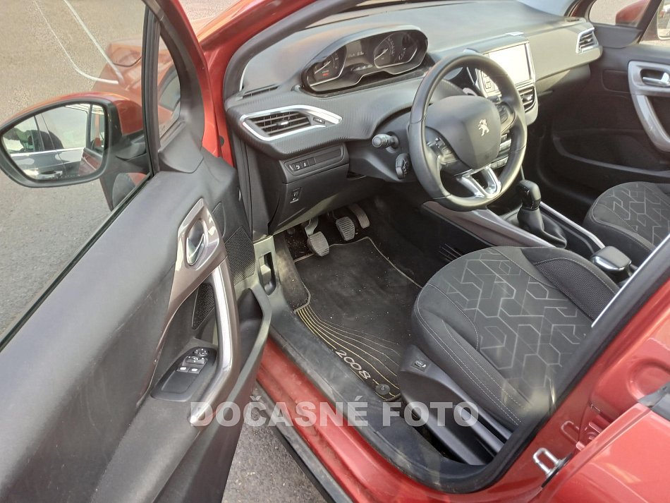 Peugeot 2008 1.2 