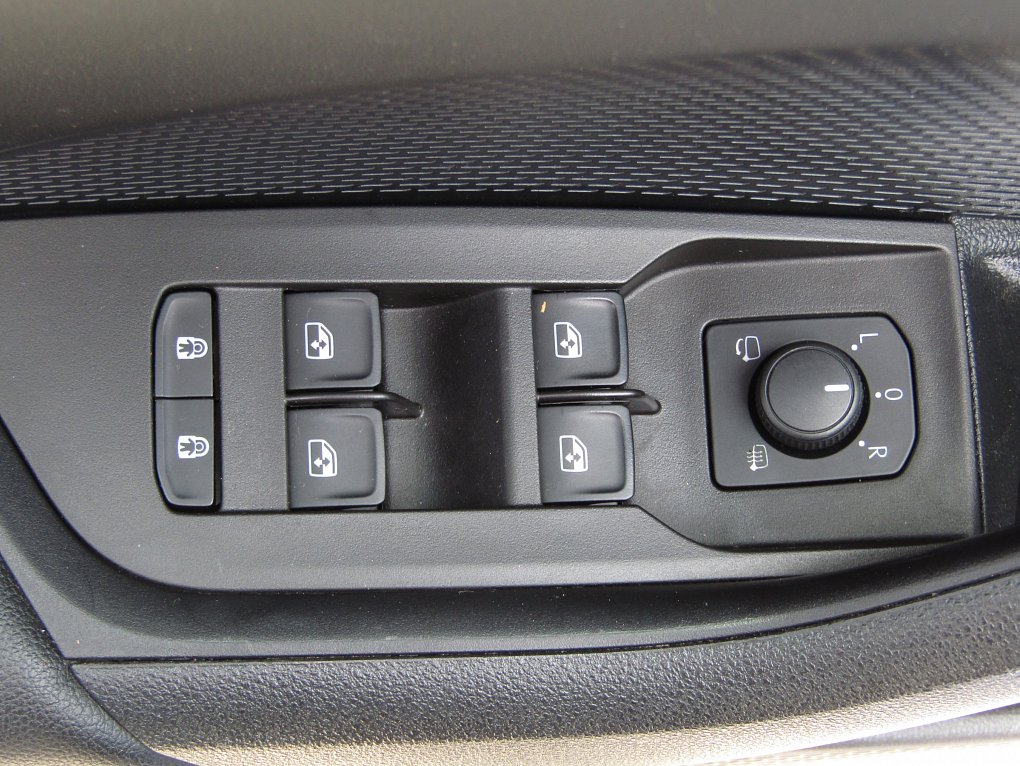 Škoda Octavia IV 1.5 TSi Style