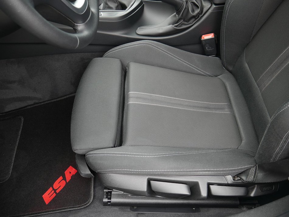 BMW Řada 3 2.0 i Sport Line 320i xDrive