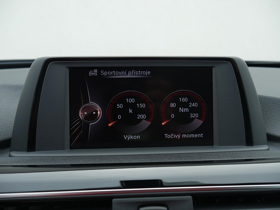 BMW Řada 3 2.0 i Sport Line 320i xDrive