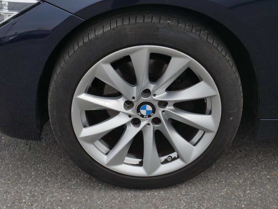 BMW Řada 3 2.0 i Sport Line 320i xDrive