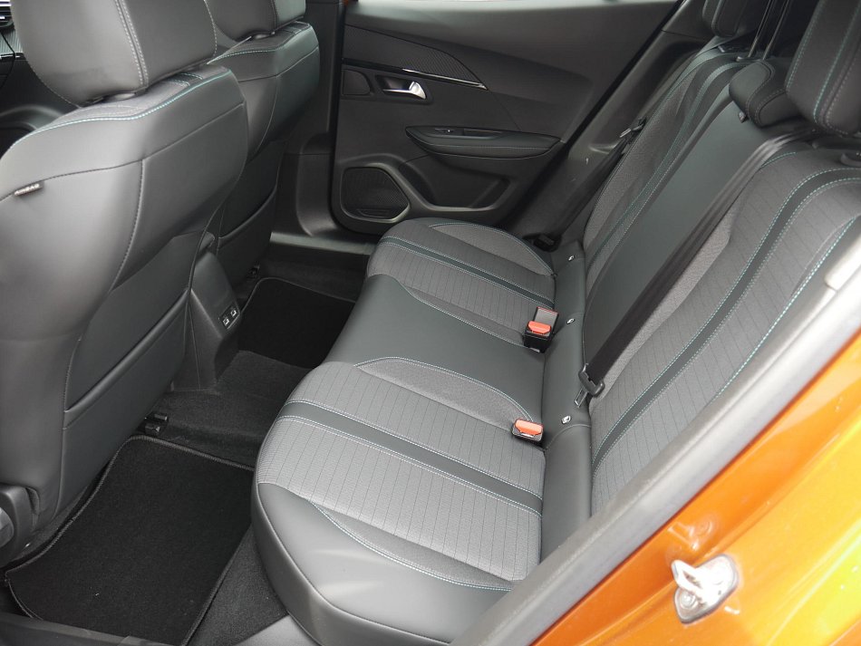 Peugeot 2008 1.5 Blue HDi 