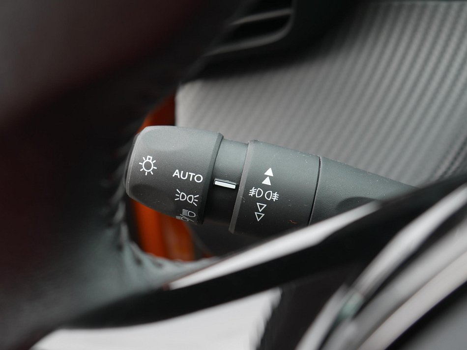 Peugeot 2008 1.5 Blue HDi 