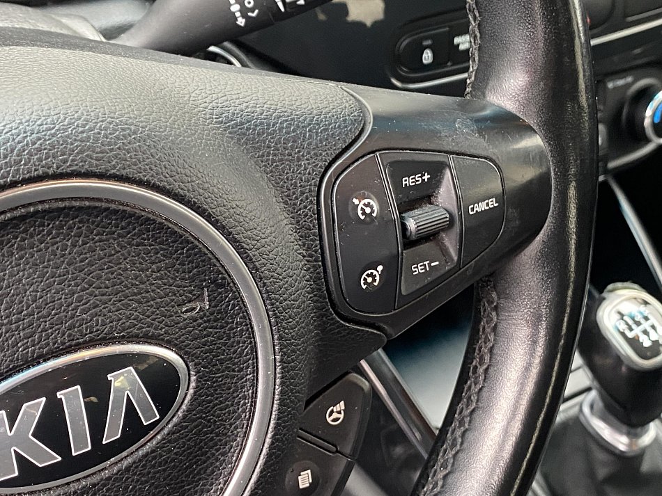 Kia Carens 1.7CRDi 
