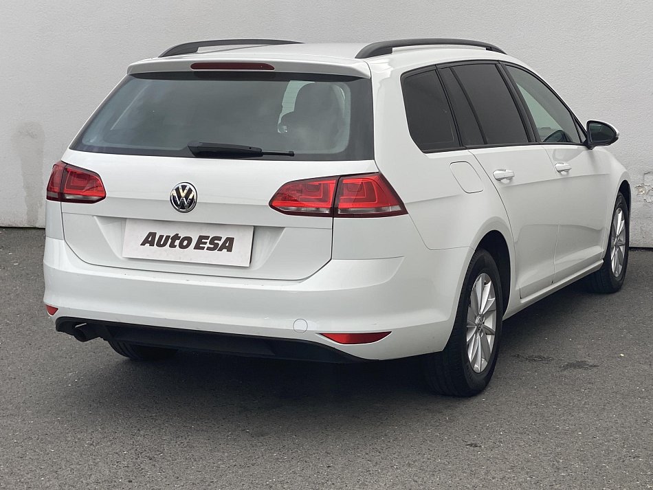 Volkswagen Golf 1.6 TDi 