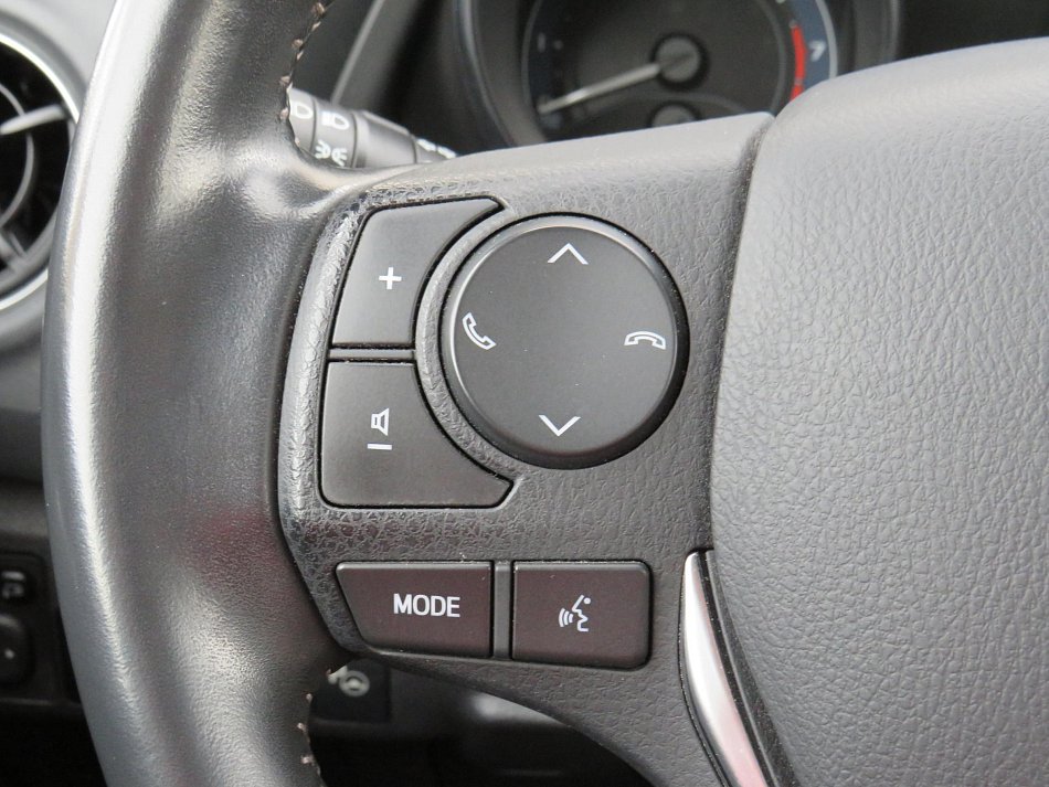 Toyota Auris 1.6VVT-i 