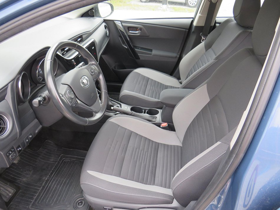 Toyota Auris 1.6VVT-i 