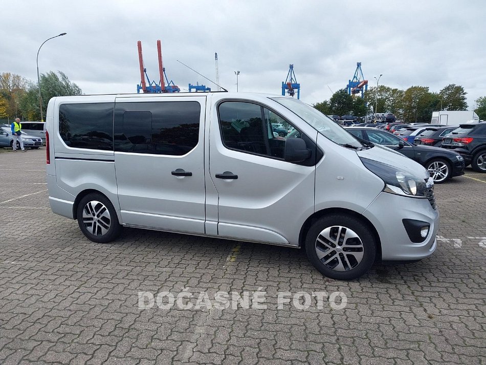 Opel Vivaro 1.6CDTi  TOUR