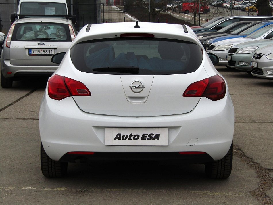 Opel Astra 1.4 T 