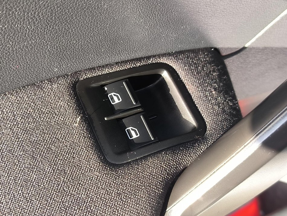 Volkswagen Caddy 2.0TDi Trendline MAXi 7míst