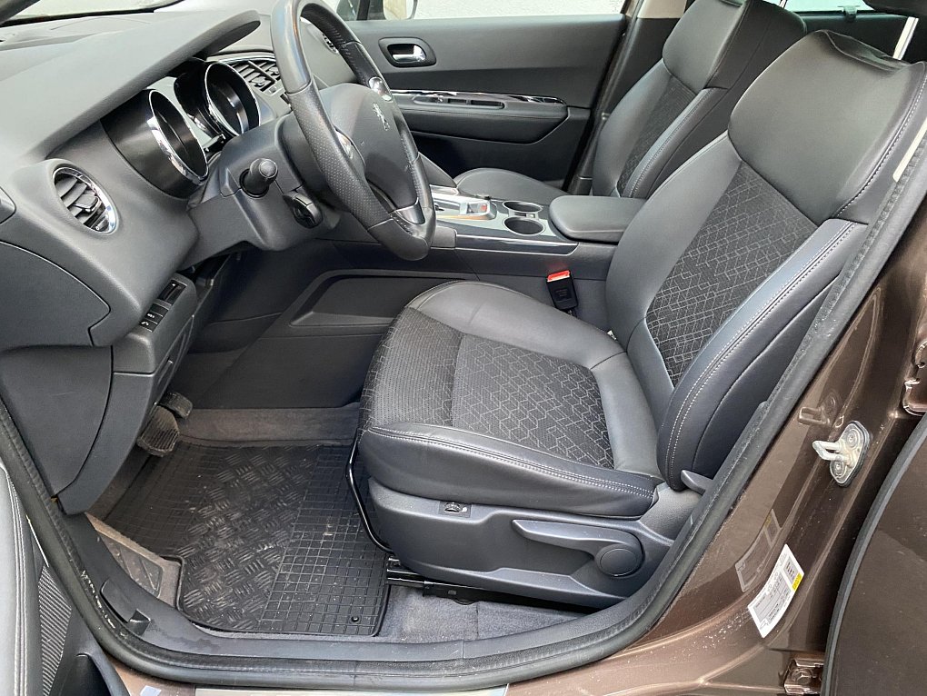 Peugeot 3008 2.0 HDi 