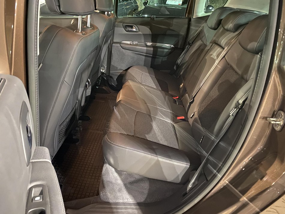 Peugeot 3008 2.0 HDi 