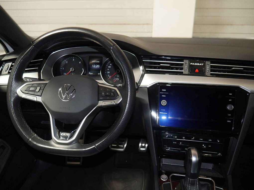 Volkswagen Passat 2.0TDi R-Line