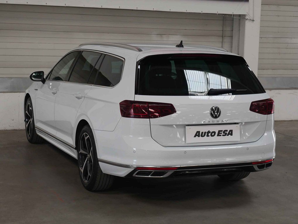 Volkswagen Passat 2.0TDi R-Line