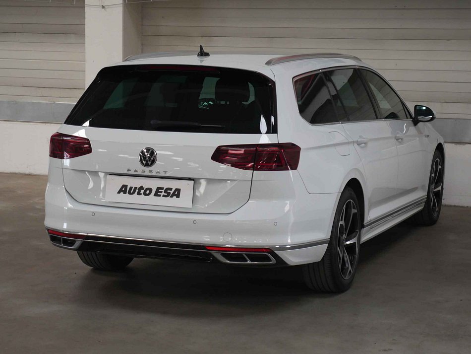Volkswagen Passat 2.0TDi R-Line