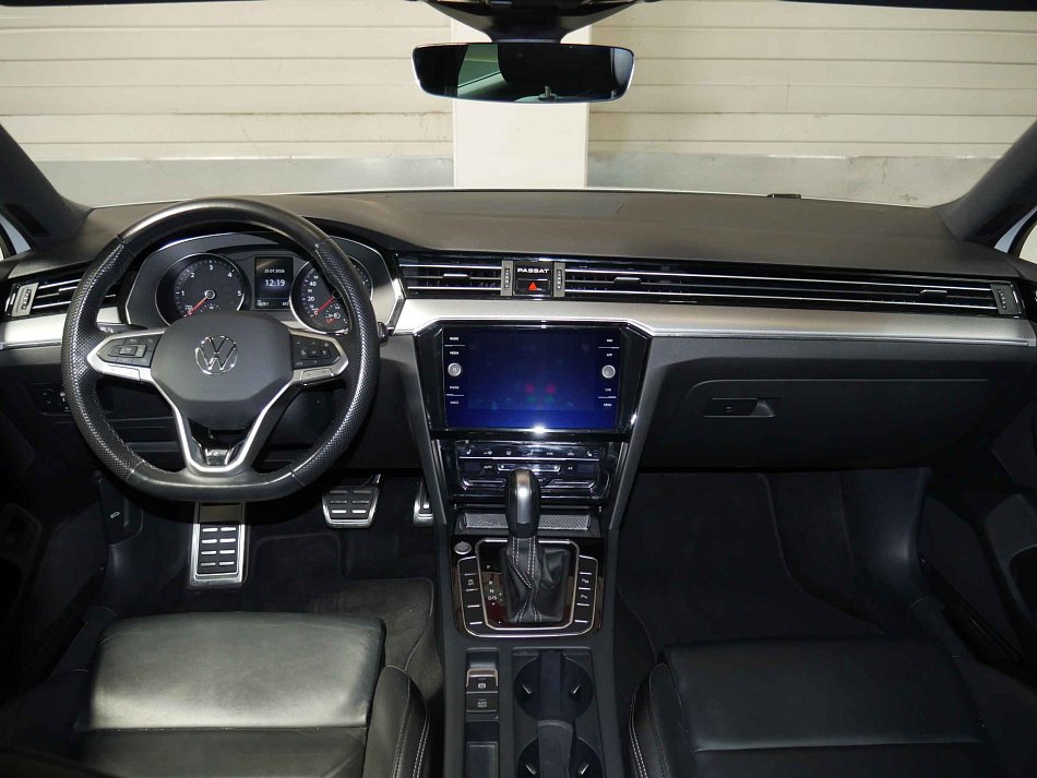 Volkswagen Passat 2.0TDi R-Line