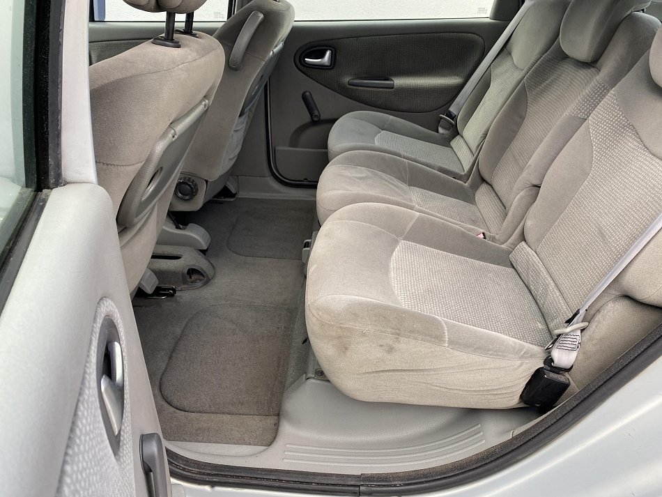 Renault Scénic 1.9dCi  Megane Scenic