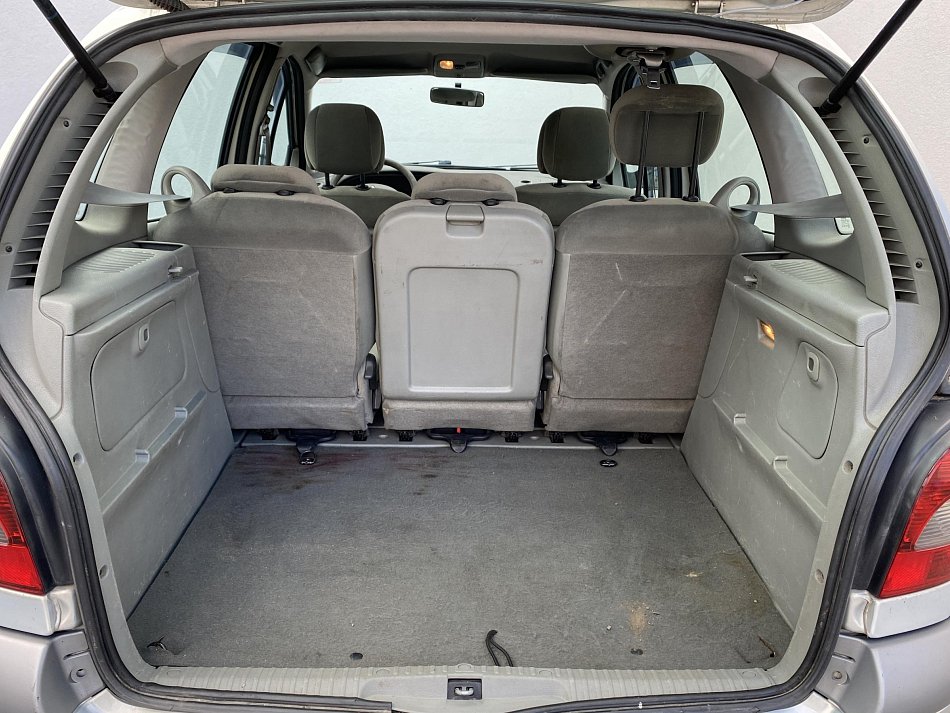 Renault Scénic 1.9dCi  Megane Scenic