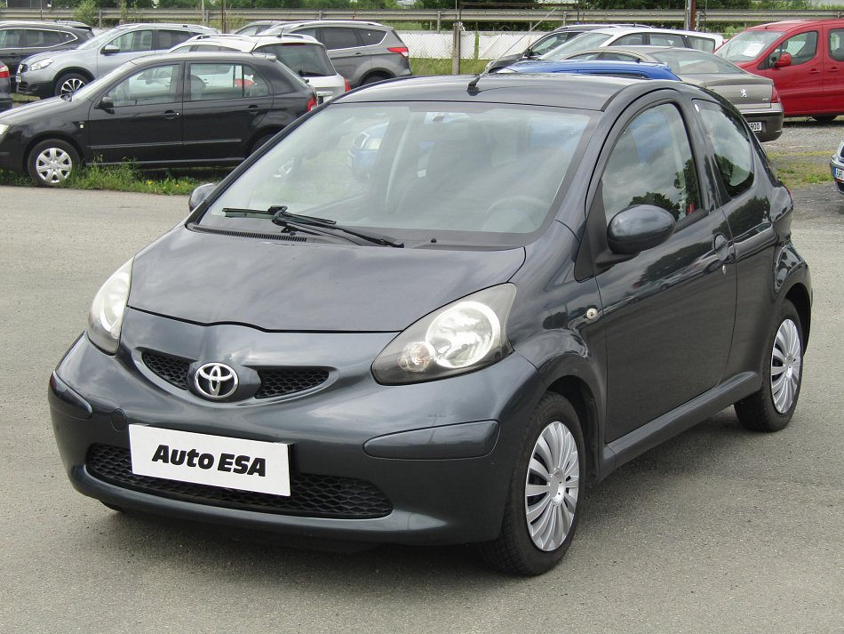 Toyota Aygo 1.0i 
