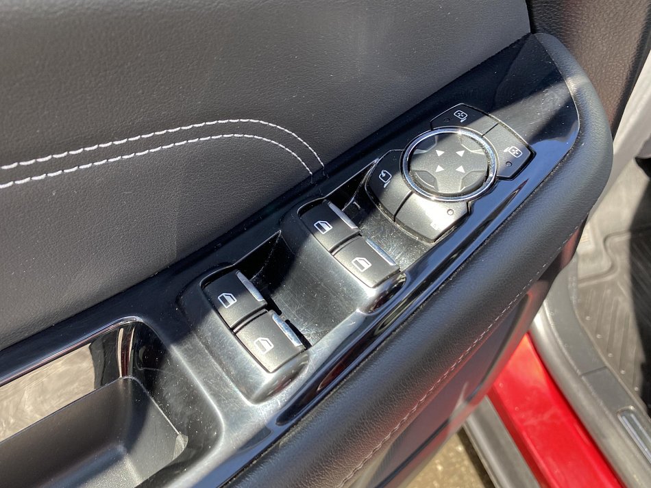 Ford Galaxy 2.0 TDCi Titanium AWD 7míst