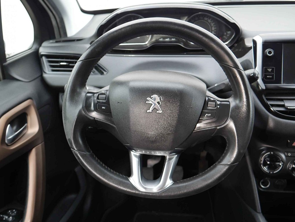 Peugeot 208 1.2 VTi 