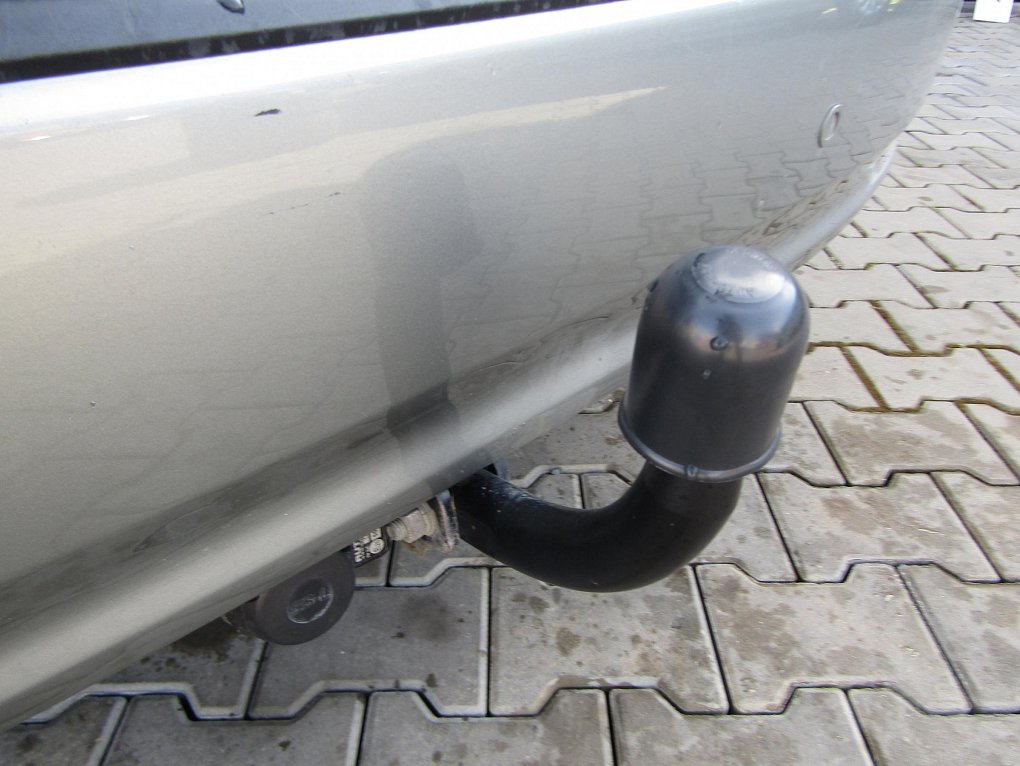 Toyota Avensis 1.8 i 