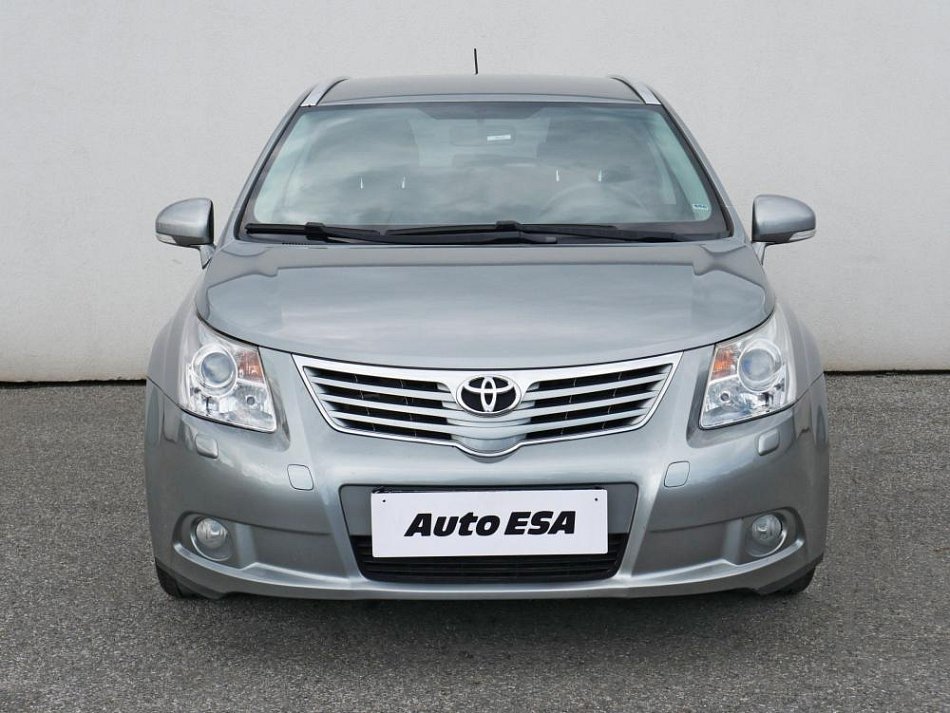 Toyota Avensis 1.8 i 