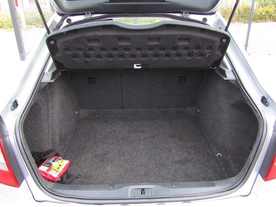 Škoda Octavia II 2.0 TDI Champion