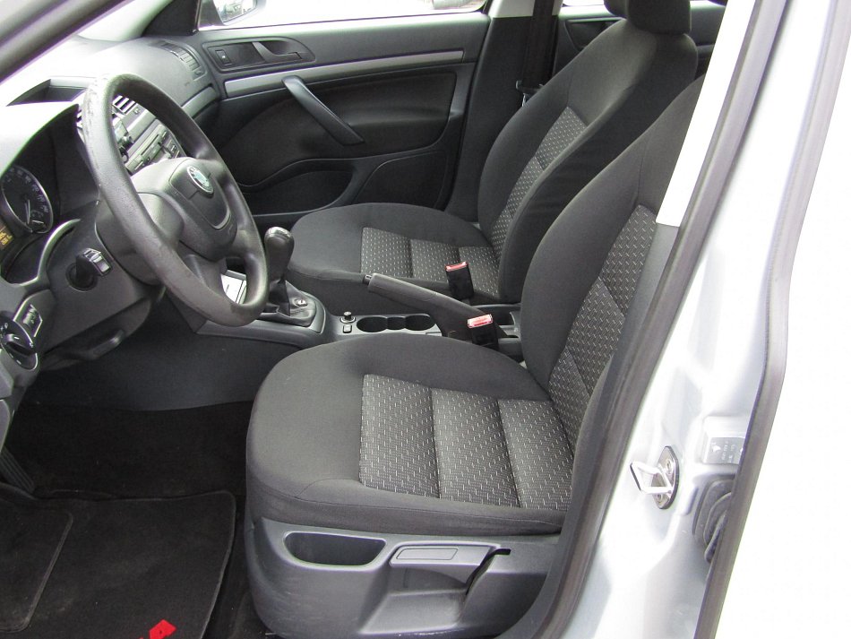 Škoda Octavia II 2.0 TDI Champion