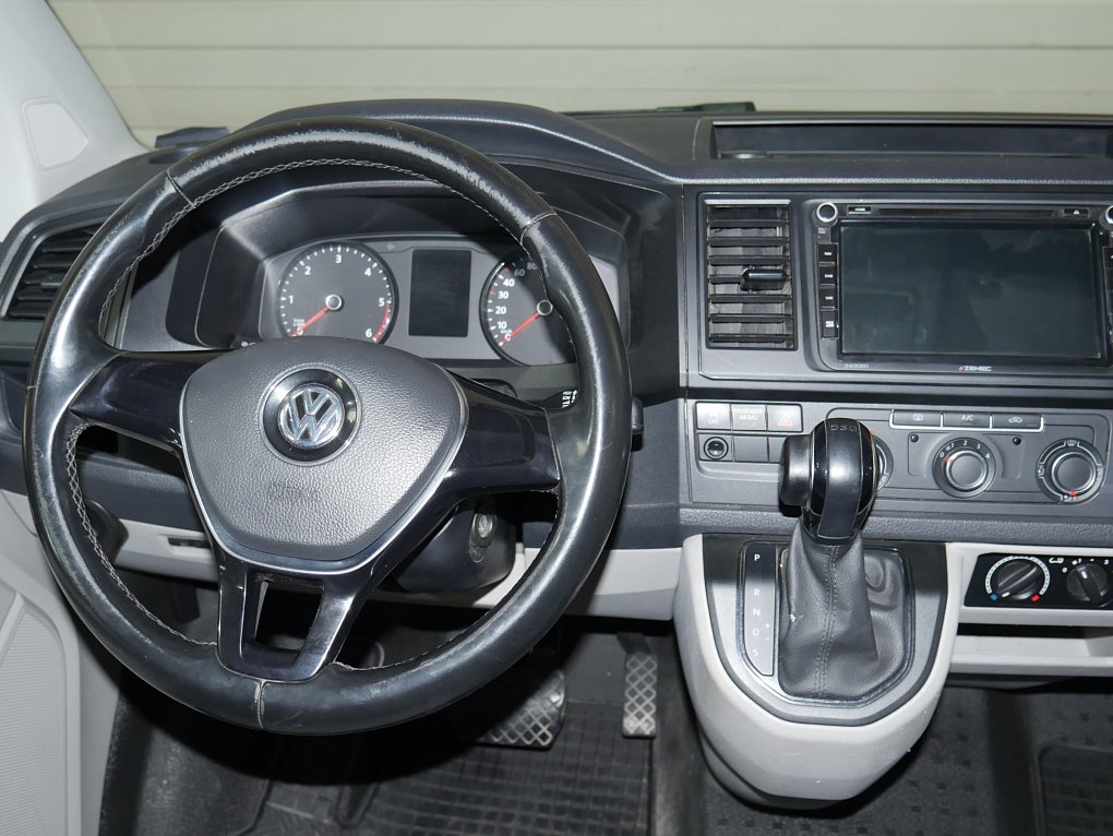 Volkswagen Transporter 2.0TDi  L2 9míst