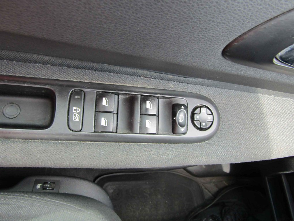 Peugeot 3008 2.0HDI 
