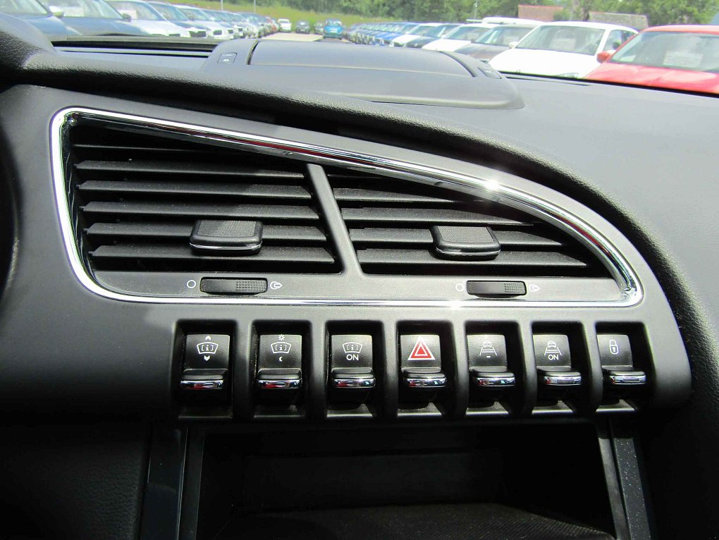 Peugeot 3008 2.0HDI 