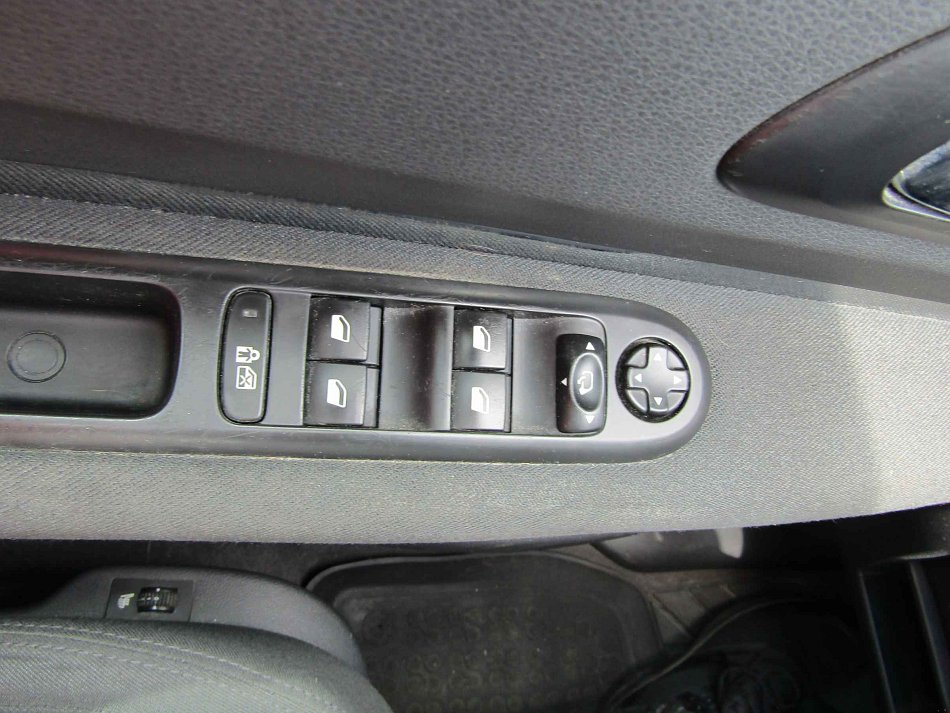 Peugeot 3008 2.0HDI 