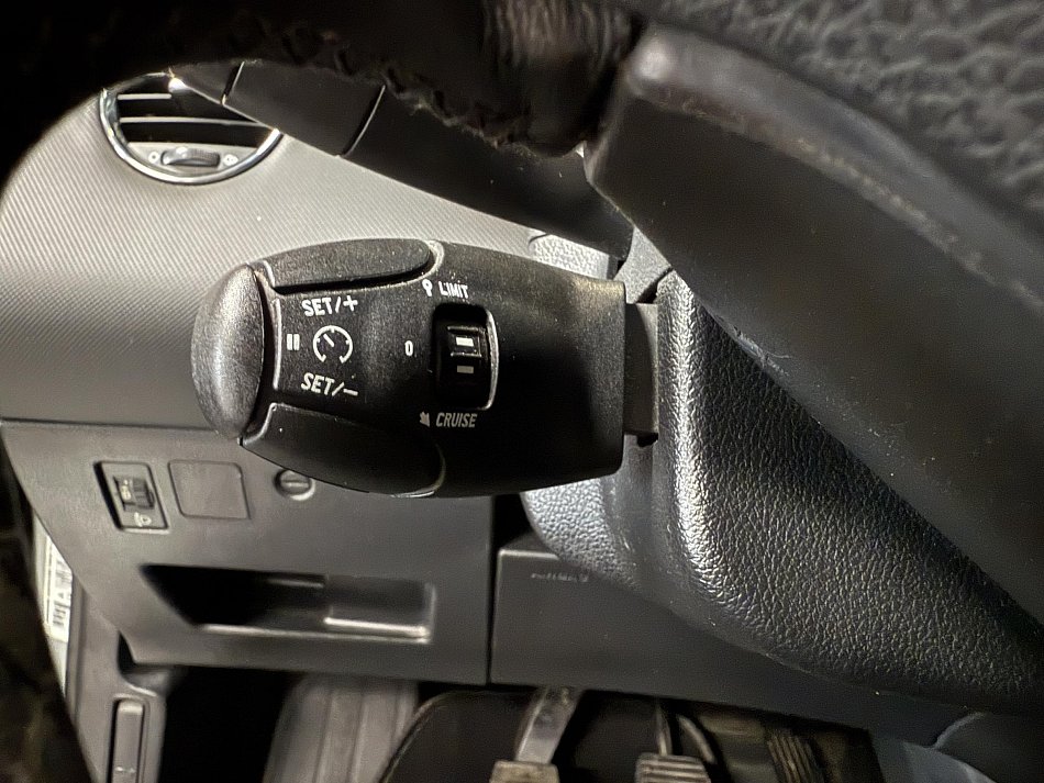 Peugeot 308 1.6 VTi 