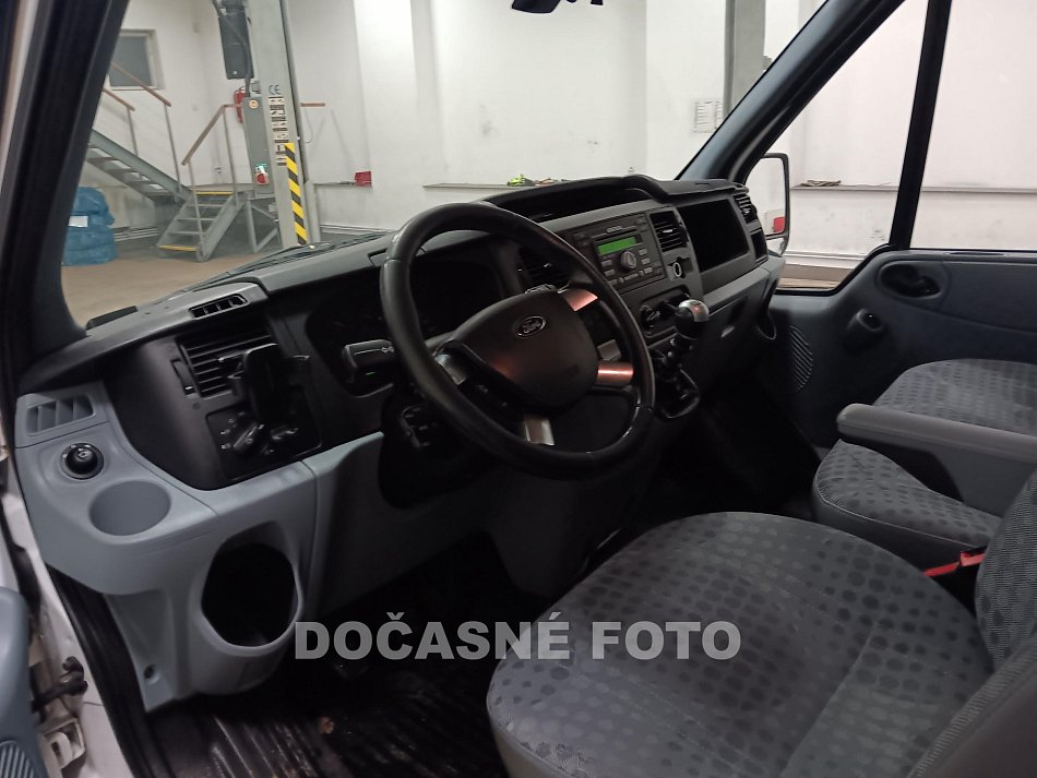 Ford Transit 2.2TDCi Trend 6míst